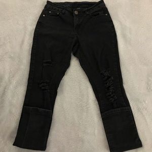Distressed butt lifting stretch denim skinny jeans